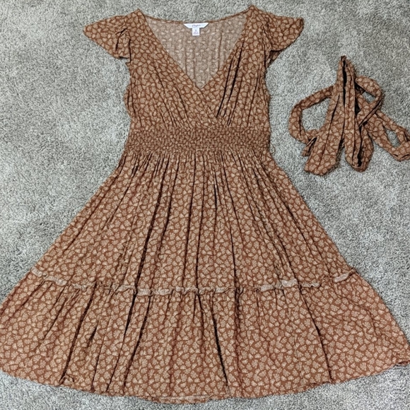 Beautiful Candie's cap sleeve dress - Picture 2 of 7